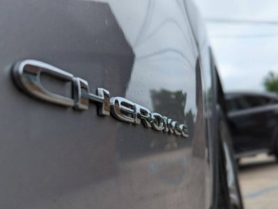 2019 Jeep Cherokee Latitude Plus 4dr SUV