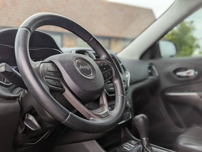 2019 Jeep Cherokee Latitude Plus 4dr SUV