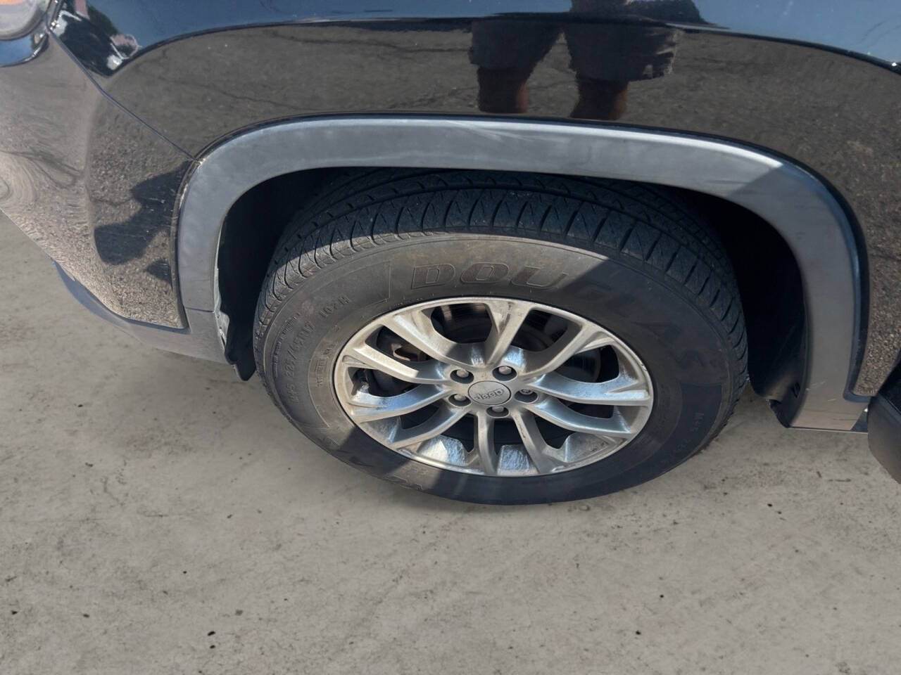 2019 Jeep Cherokee Latitude Plus 4x4 4dr SUV