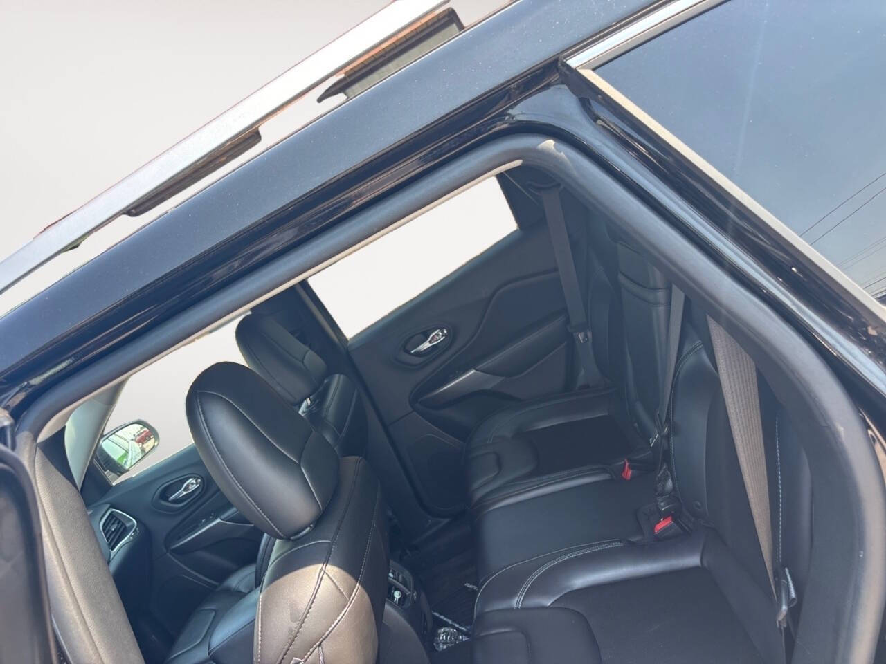 2019 Jeep Cherokee Latitude Plus 4x4 4dr SUV