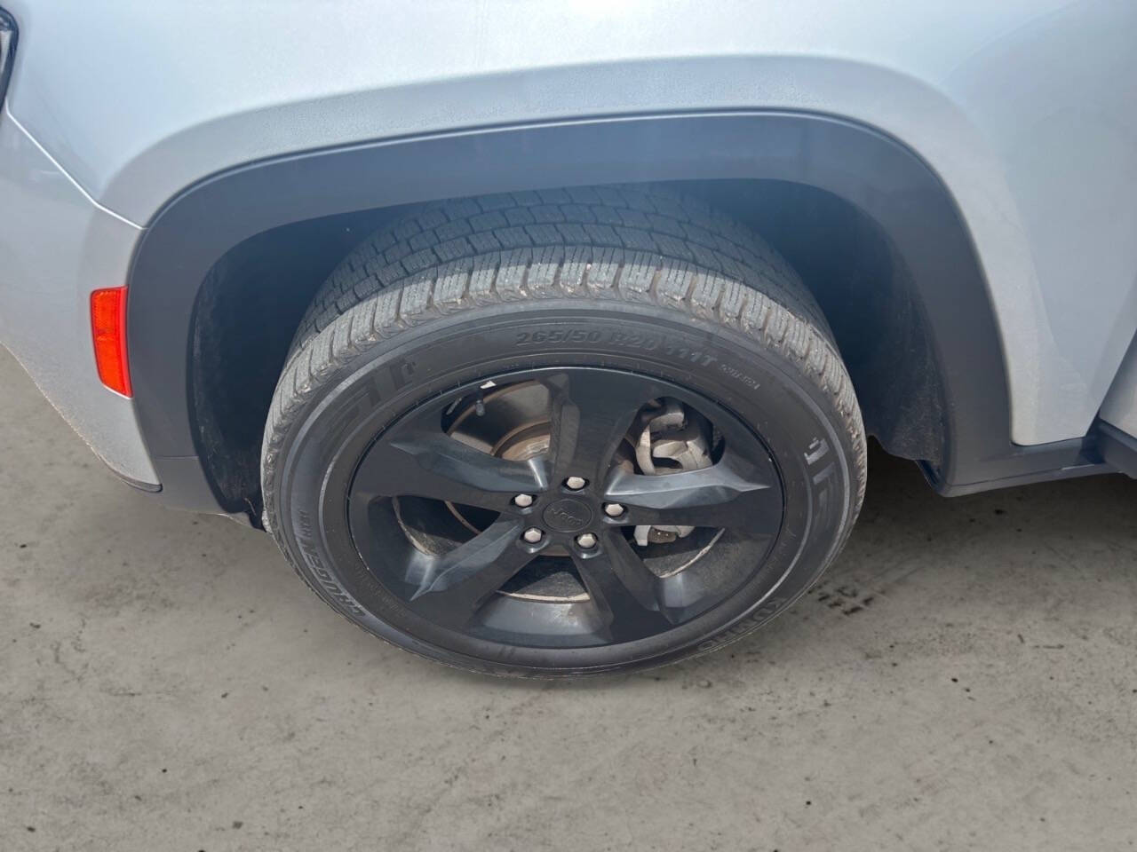 2023 Jeep Grand Cherokee L Altitude 4x4 4dr SUV