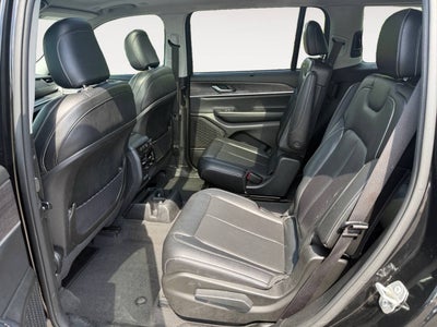 2023 Jeep Grand Cherokee L Limited 4x4 4dr SUV