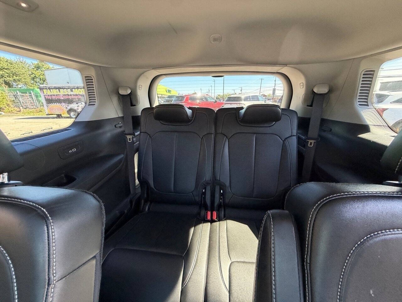 2023 Jeep Grand Cherokee L Limited 4x4 4dr SUV