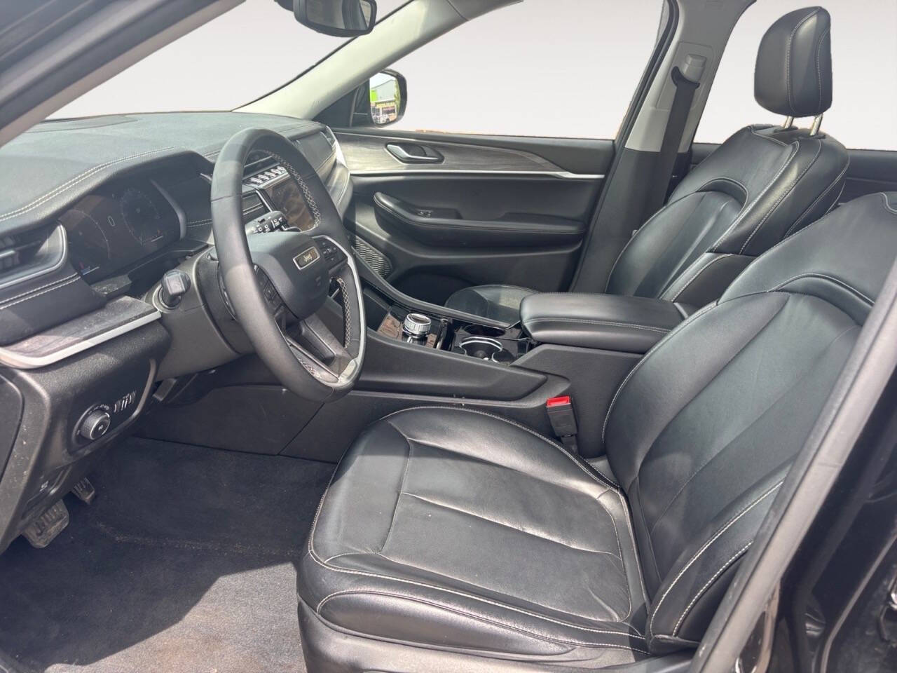 2023 Jeep Grand Cherokee L Limited 4x4 4dr SUV