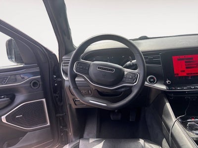 2024 Jeep Wagoneer L Series II 4x4 4dr SUV