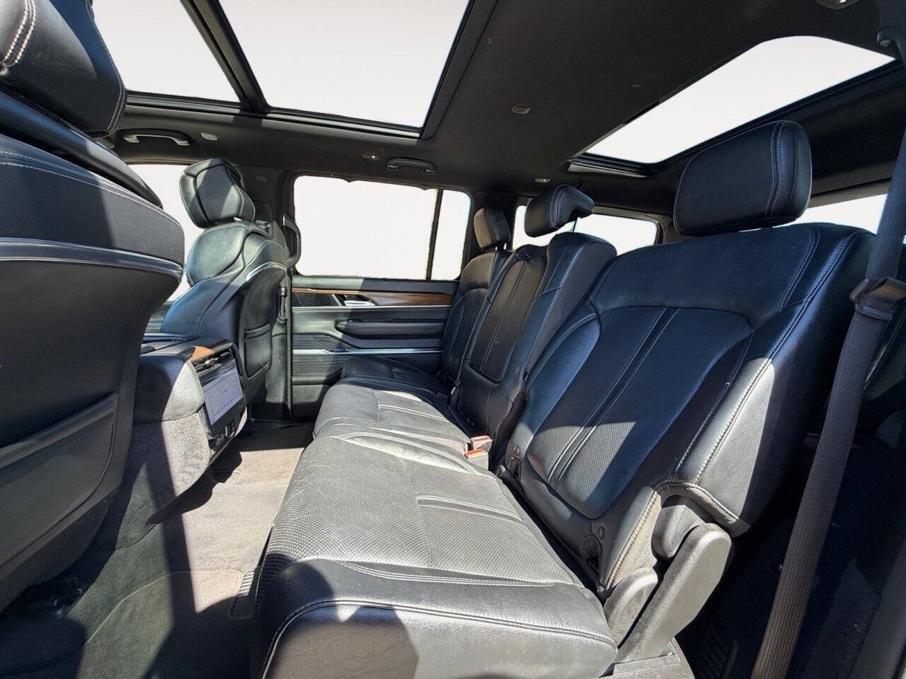 2022 Jeep Grand Wagoneer Series I 4x4 4dr SUV