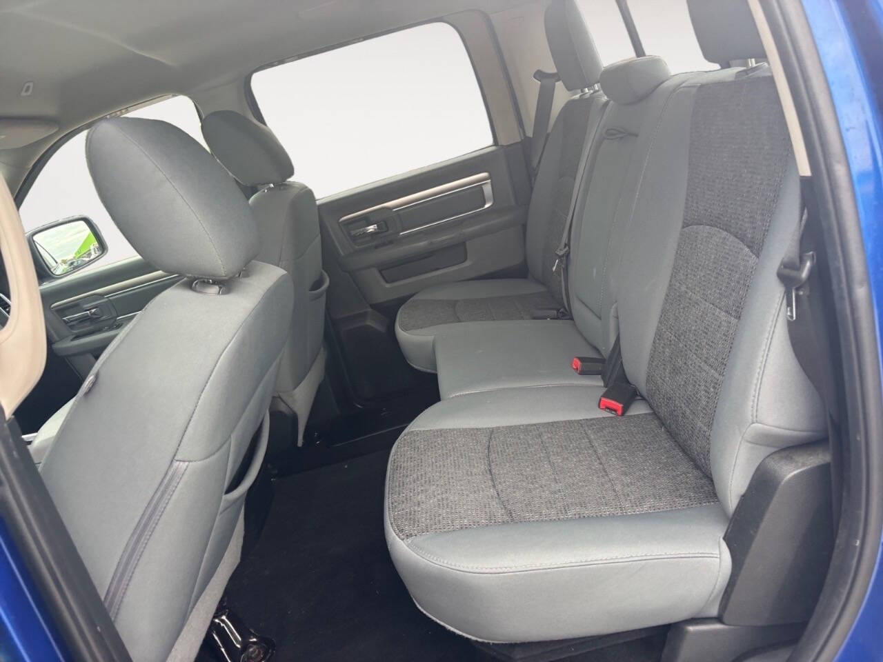 2018 RAM 1500 Big Horn 4x4 4dr Crew Cab 5.5 ft. SB Pickup