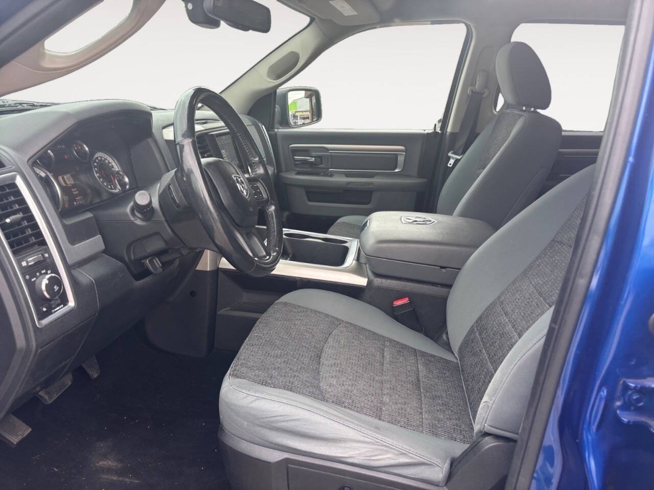 2018 RAM 1500 Big Horn 4x4 4dr Crew Cab 5.5 ft. SB Pickup