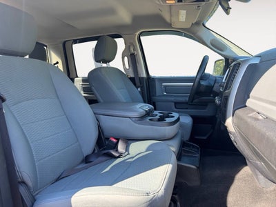 2017 RAM 1500 SLT 4x4 4dr Crew Cab 5.5 ft. SB Pickup