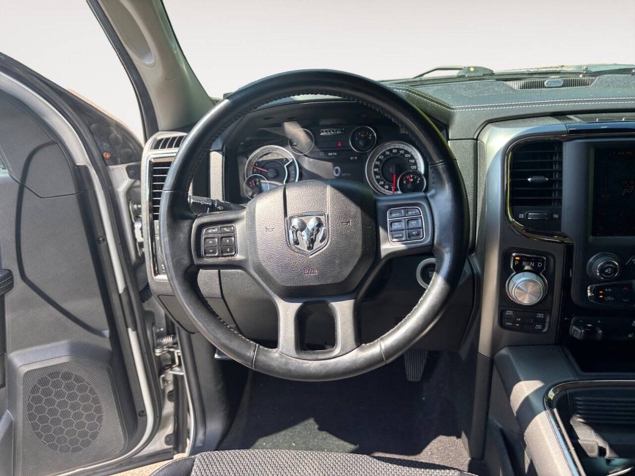 2018 RAM 1500 Night 4x4 4dr Crew Cab 5.5 ft. SB Pickup