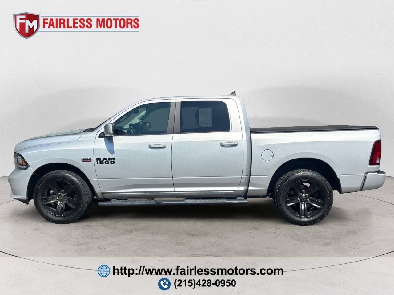 2018 RAM 1500 Night 4x4 4dr Crew Cab 5.5 ft. SB Pickup