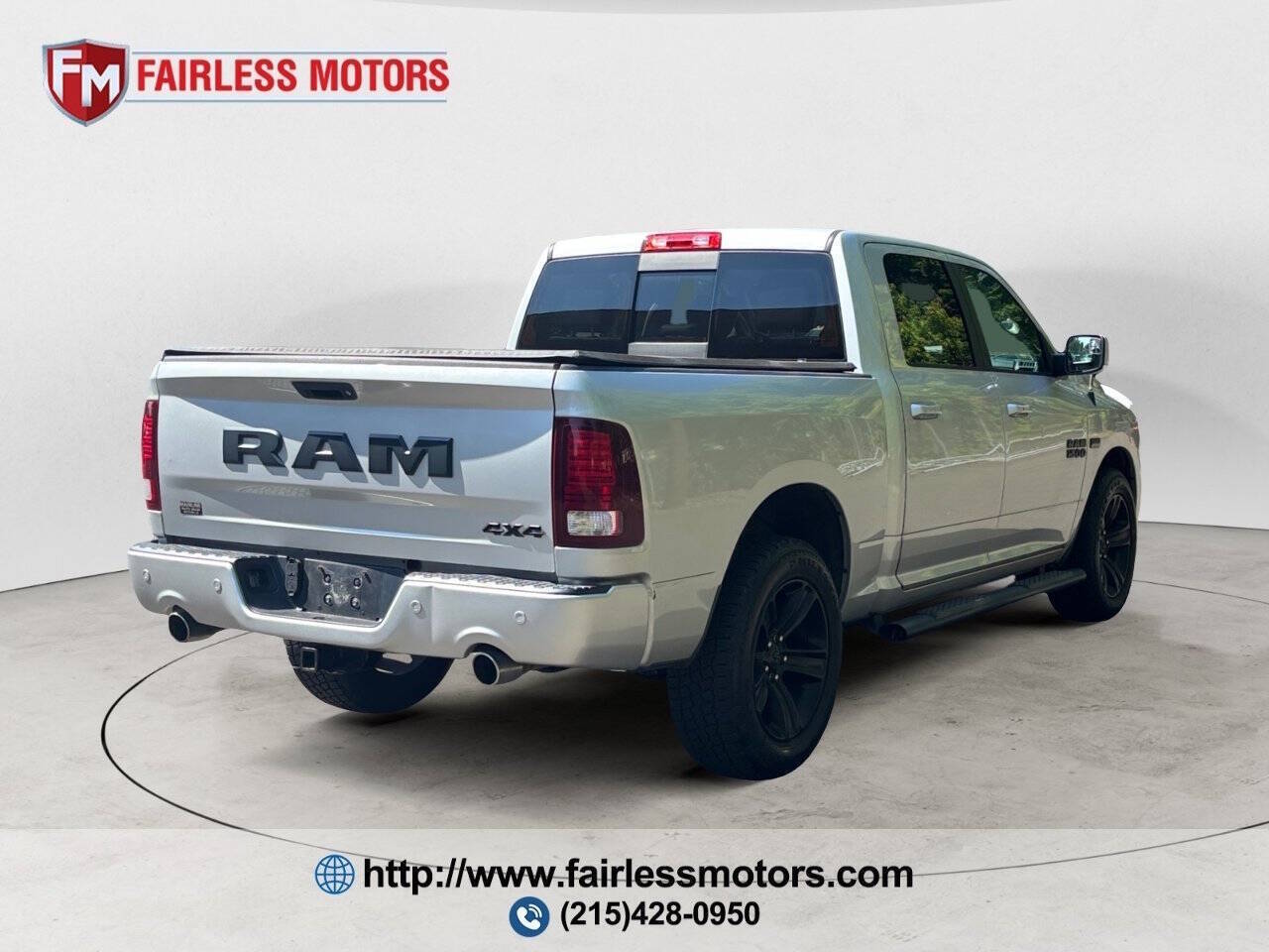 2018 RAM 1500 Night 4x4 4dr Crew Cab 5.5 ft. SB Pickup
