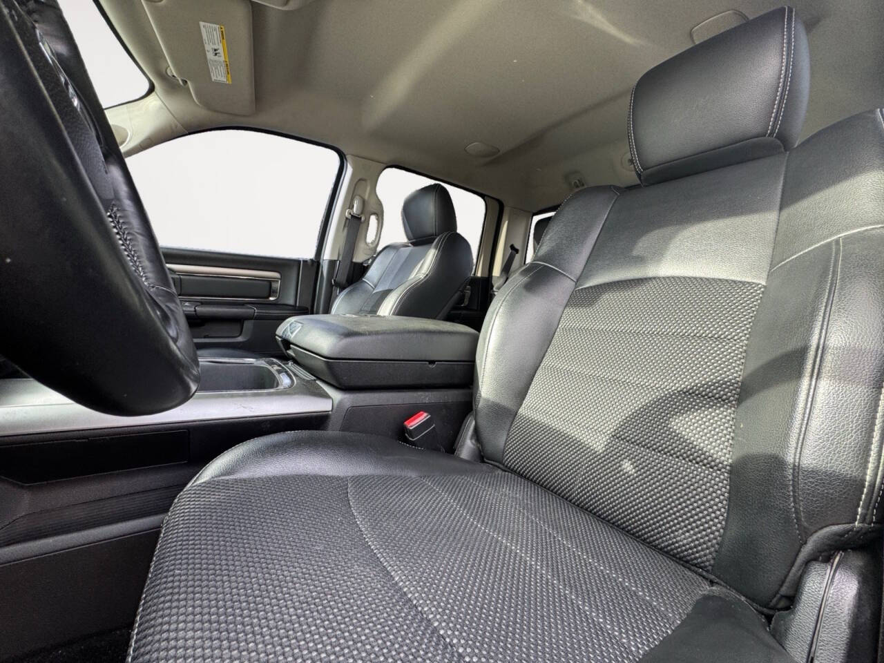 2016 RAM 1500 Sport 4x4 4dr Crew Cab 5.5 ft. SB Pickup