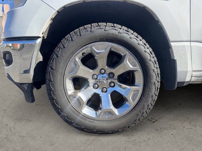 2020 RAM 1500 Big Horn 4x4 4dr Crew Cab 5.6 ft. SB Pickup