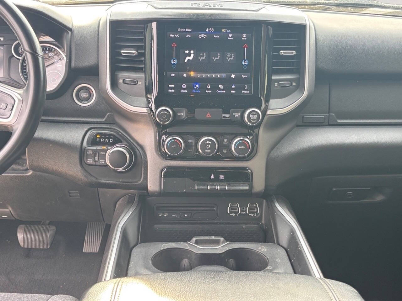 2019 RAM 1500 Big Horn 4x4 4dr Crew Cab 5.6 ft. SB Pickup