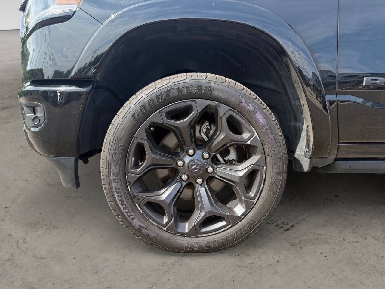 2021 RAM 1500 Limited 4x4 4dr Crew Cab 5.6 ft. SB Pickup