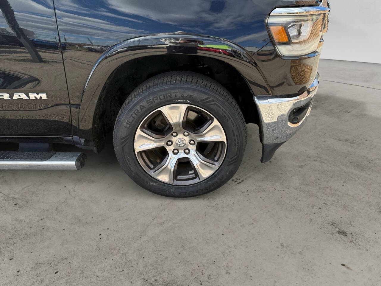 2019 RAM 1500 Laramie 4x4 4dr Crew Cab 5.6 ft. SB Pickup