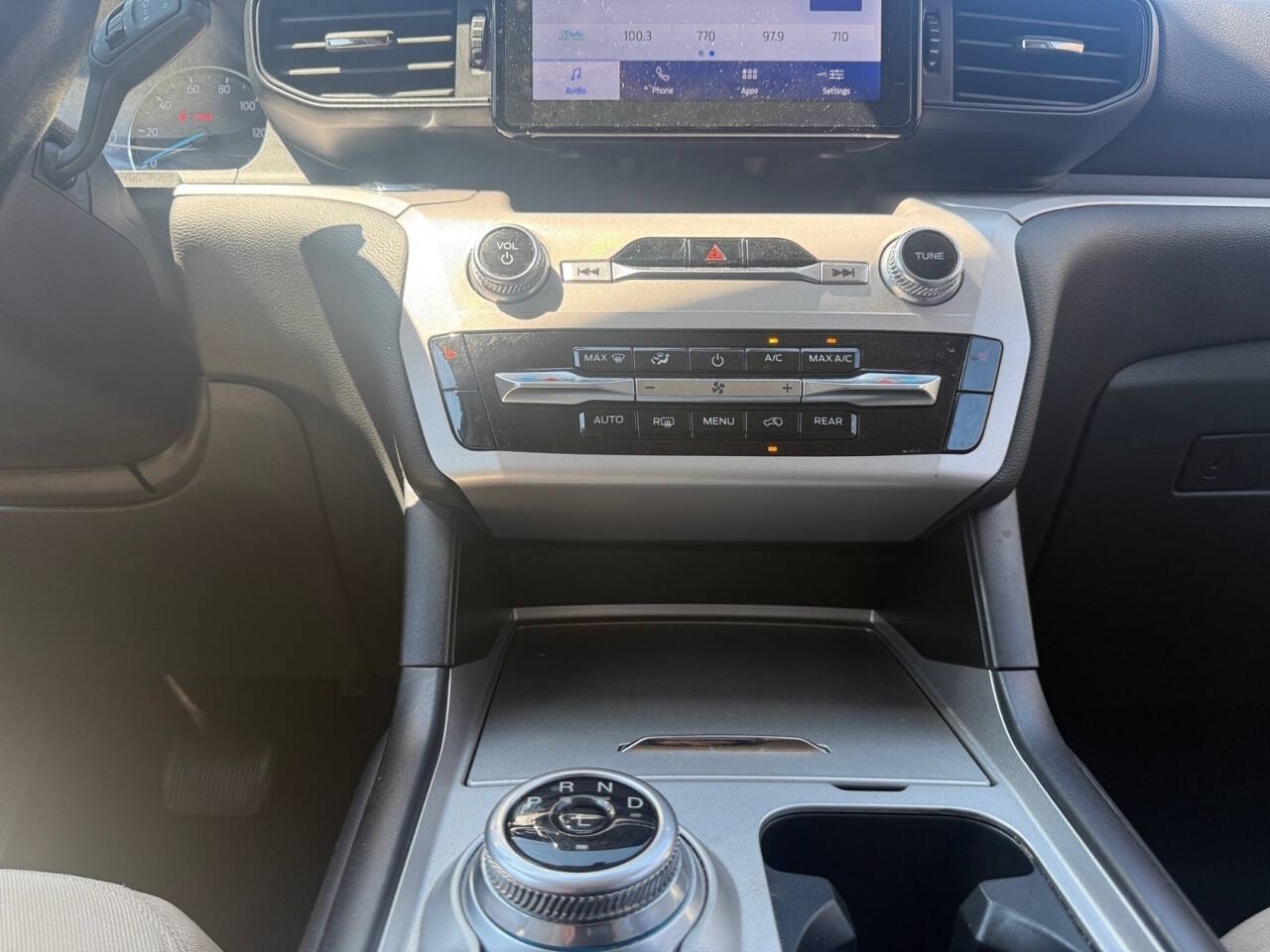 2023 Ford Explorer XLT AWD 4dr SUV