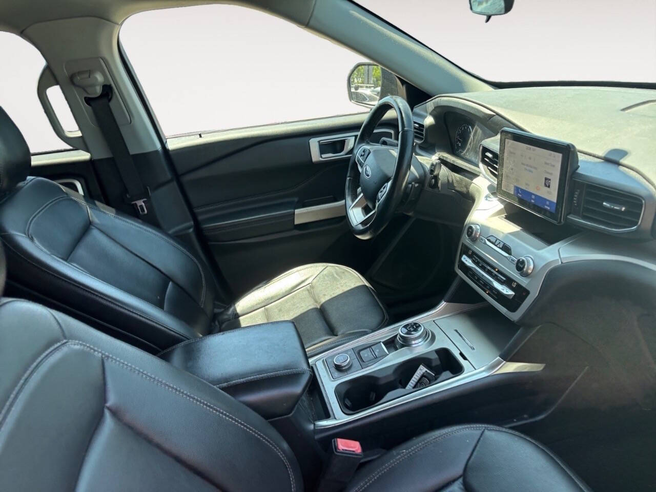 2020 Ford Explorer XLT AWD 4dr SUV
