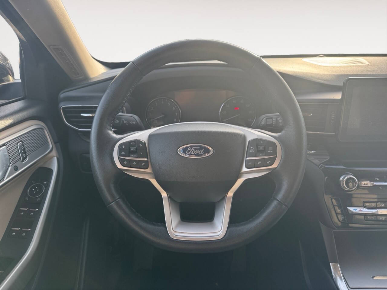 2023 Ford Explorer Limited AWD 4dr SUV