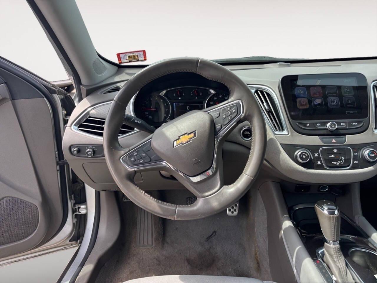 2017 Chevrolet Malibu LT 4dr Sedan