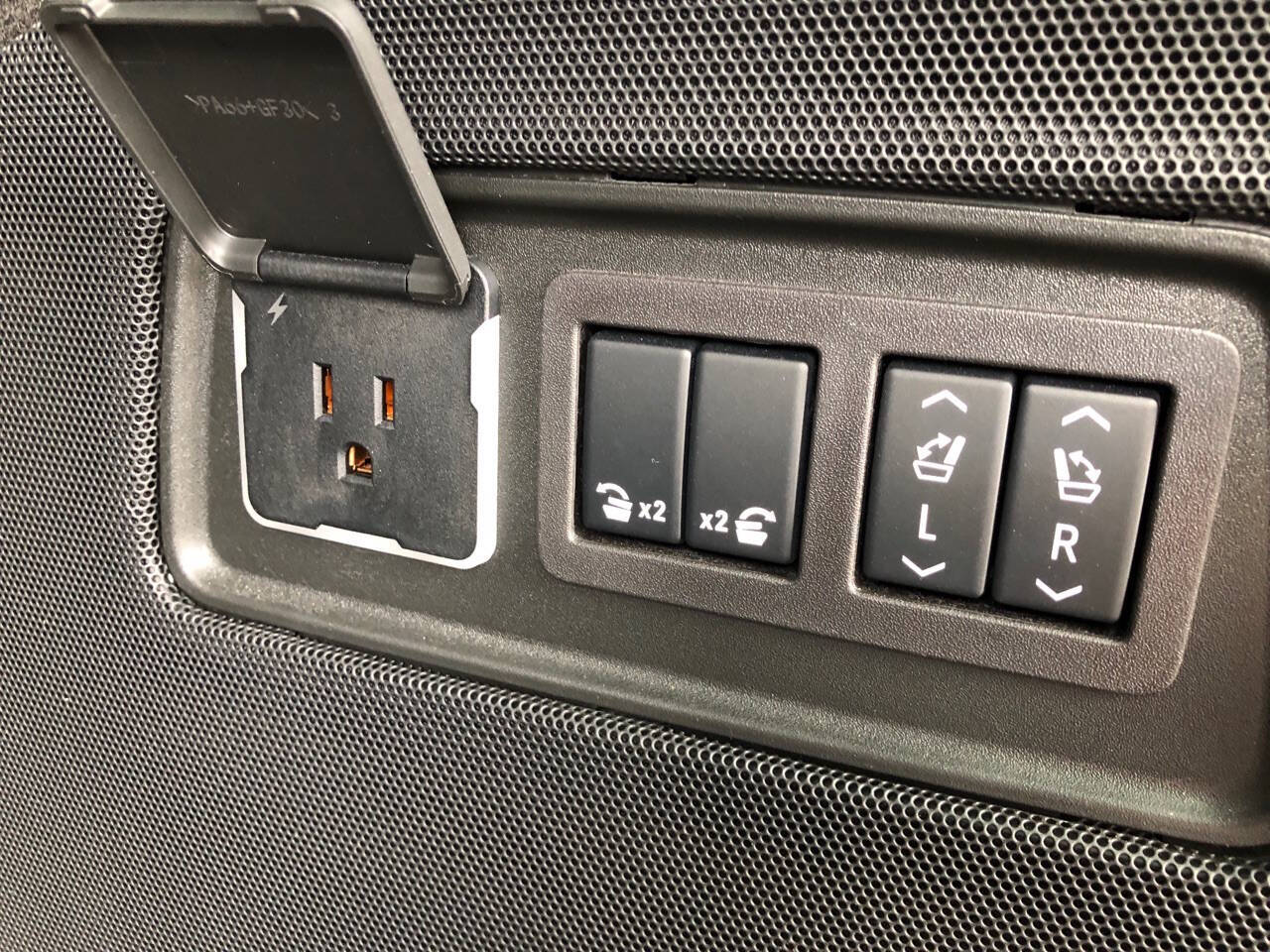 2024 Cadillac Escalade Sport 4x4 4dr SUV