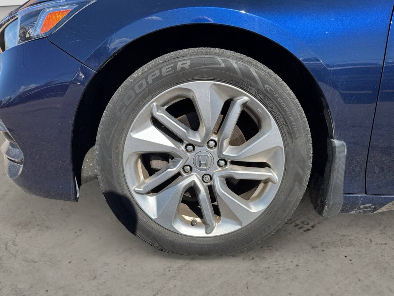 2019 Honda Accord LX 4dr Sedan