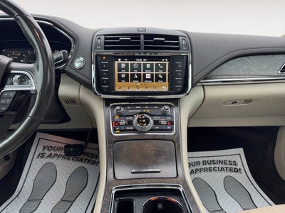 2017 Lincoln Continental Select AWD 4dr Sedan