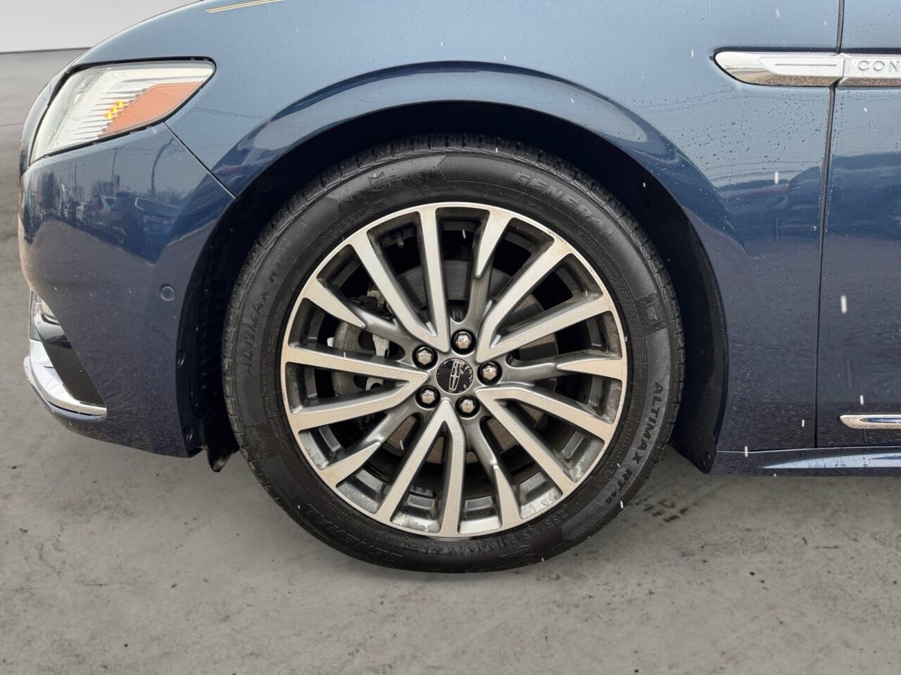 2017 Lincoln Continental Select AWD 4dr Sedan