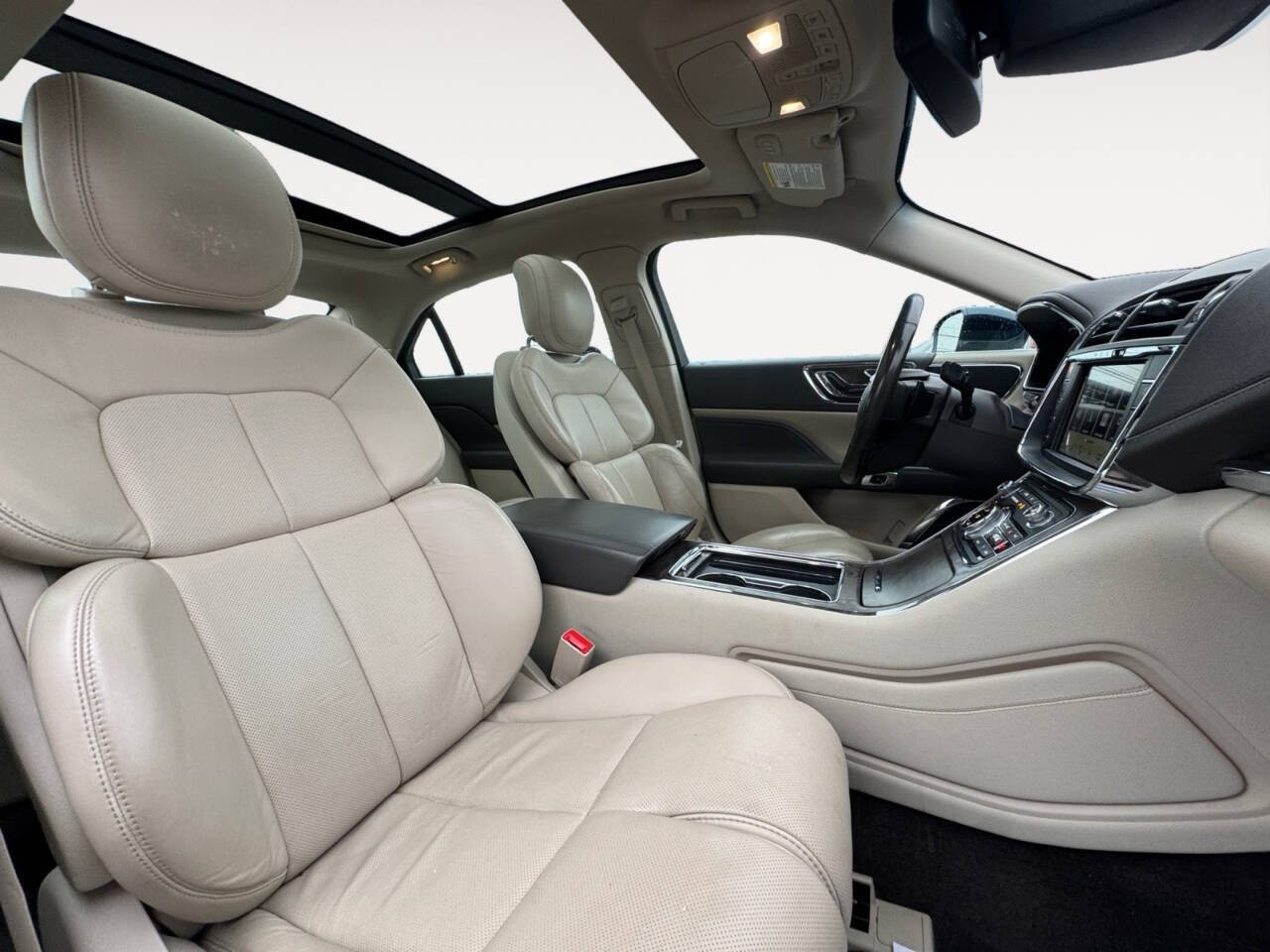 2017 Lincoln Continental Select AWD 4dr Sedan