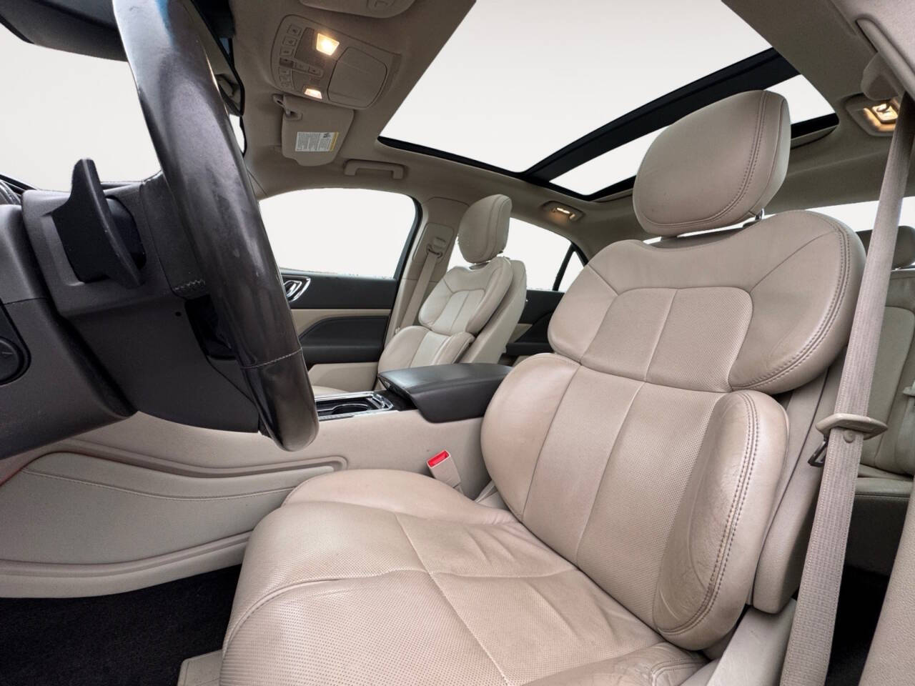 2017 Lincoln Continental Select AWD 4dr Sedan