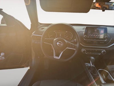 2023 Nissan Altima 2.5 SV 4dr Sedan