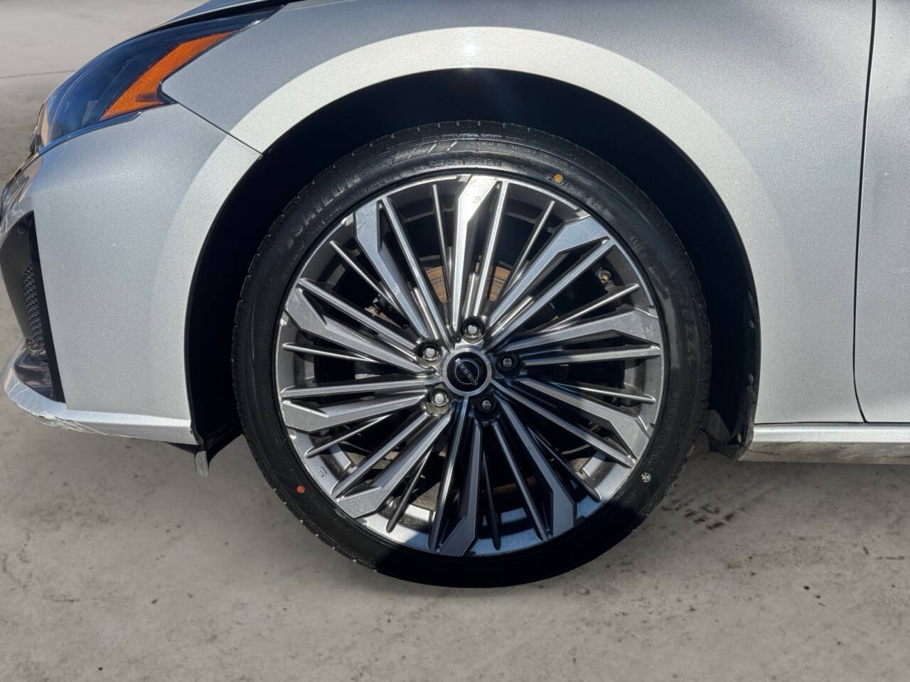 2023 Nissan Altima 2.5 SL 4dr Sedan