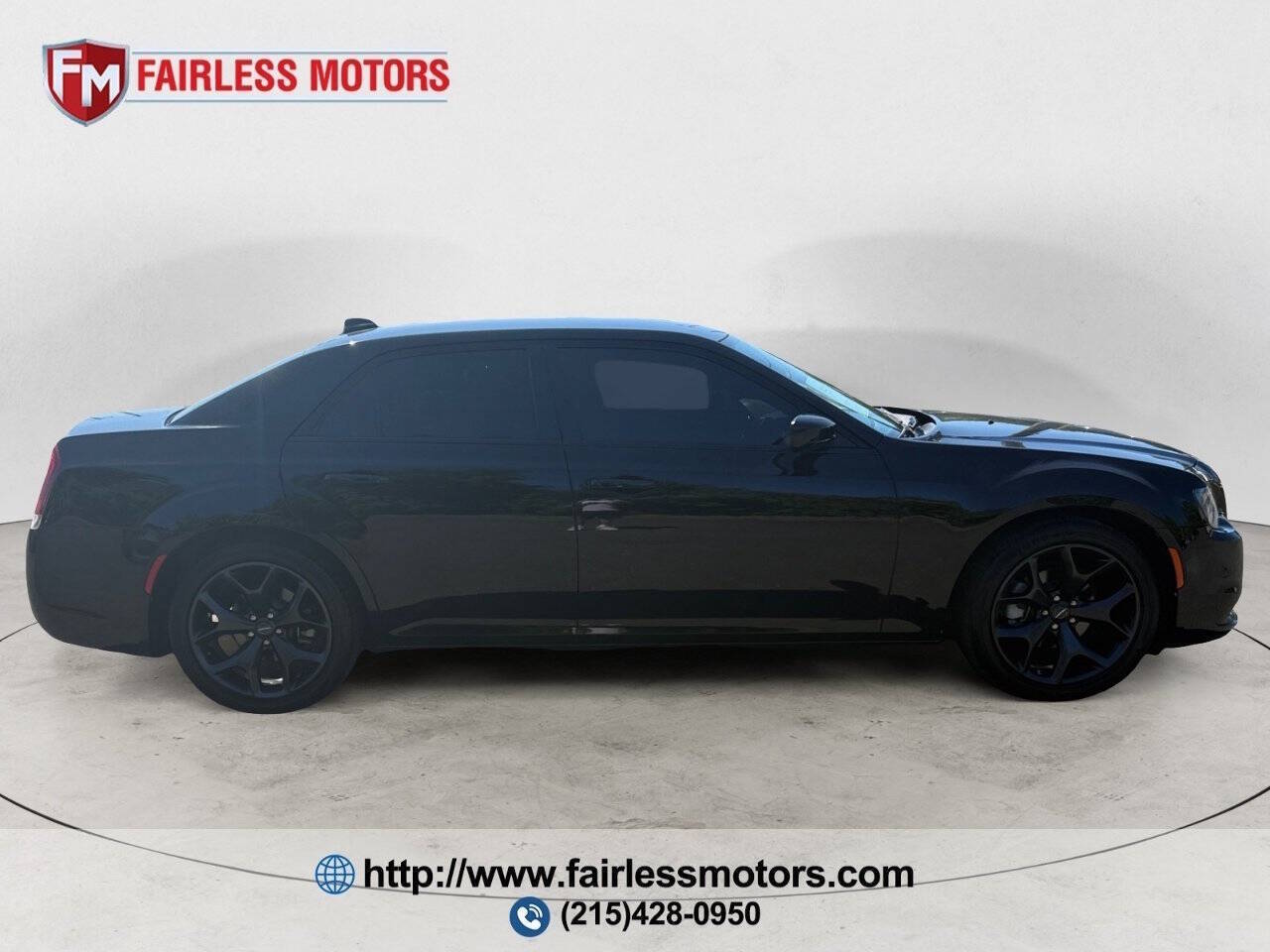 2022 Chrysler 300 Touring - Photo 6