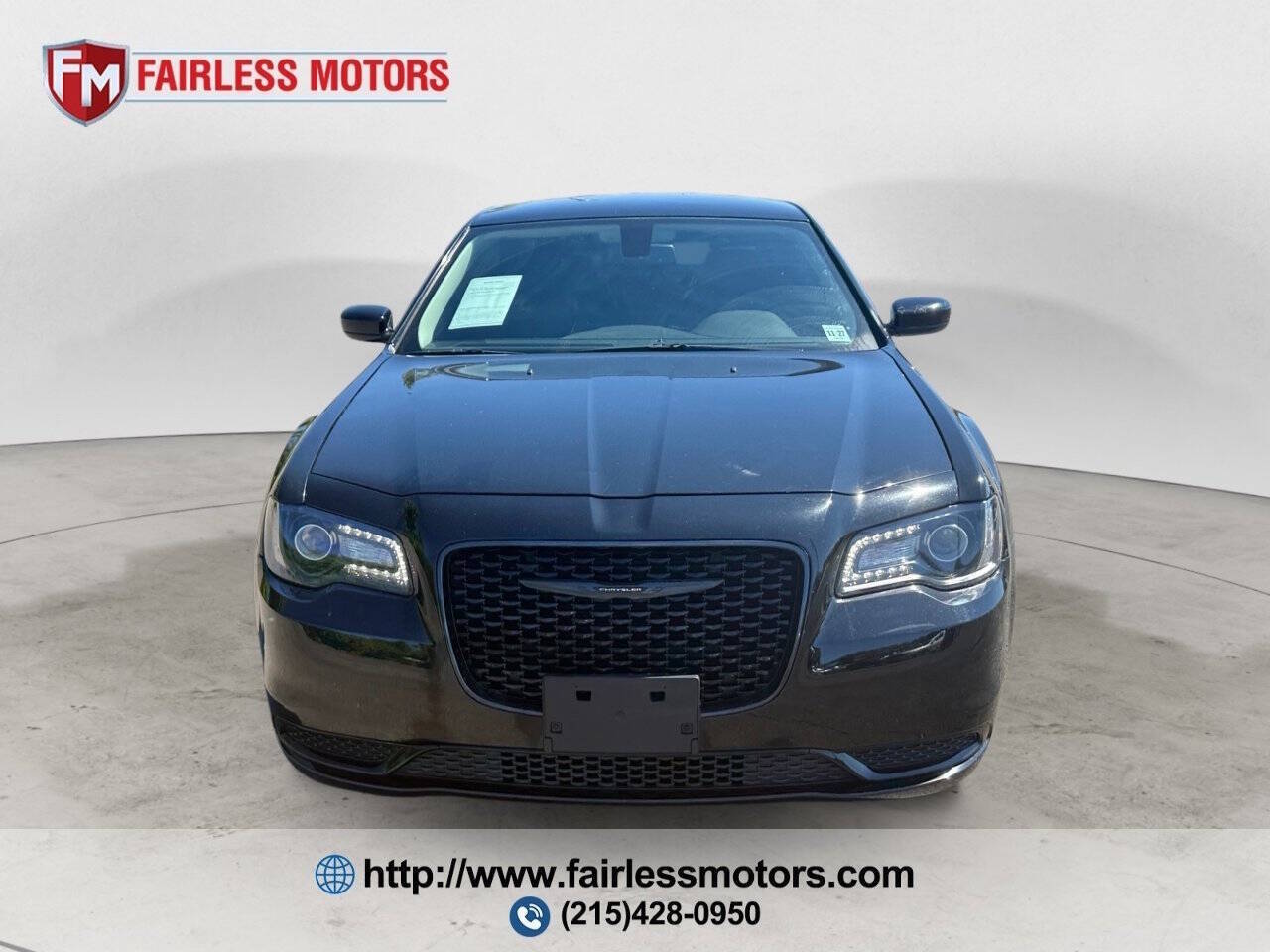 2022 Chrysler 300 Touring - Photo 8