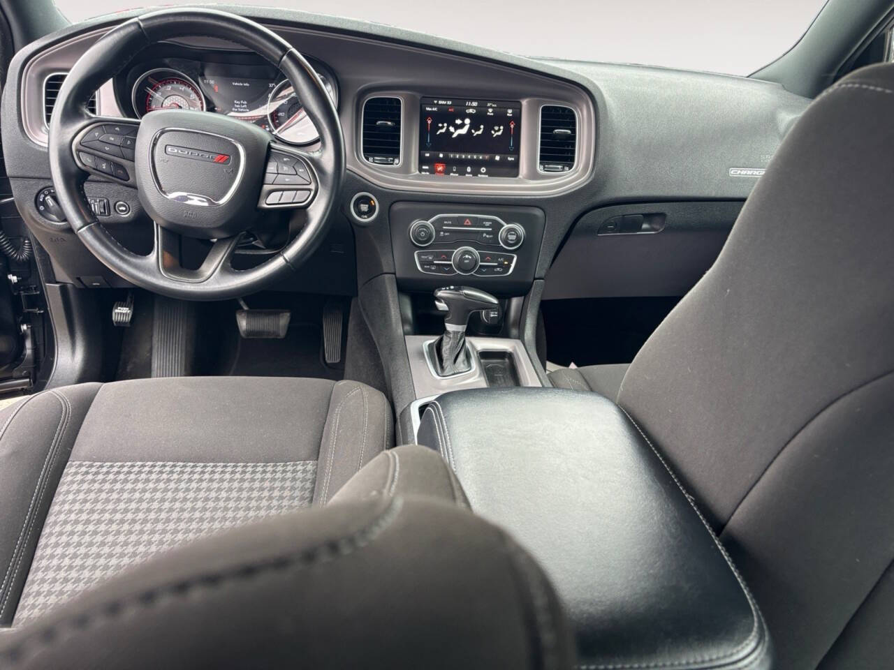 2023 Dodge Charger SXT 4dr Sedan