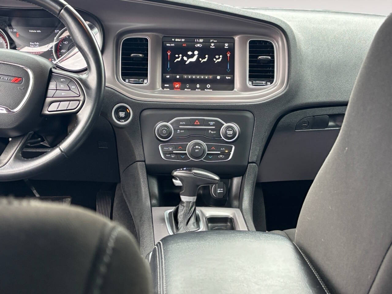 2023 Dodge Charger SXT 4dr Sedan