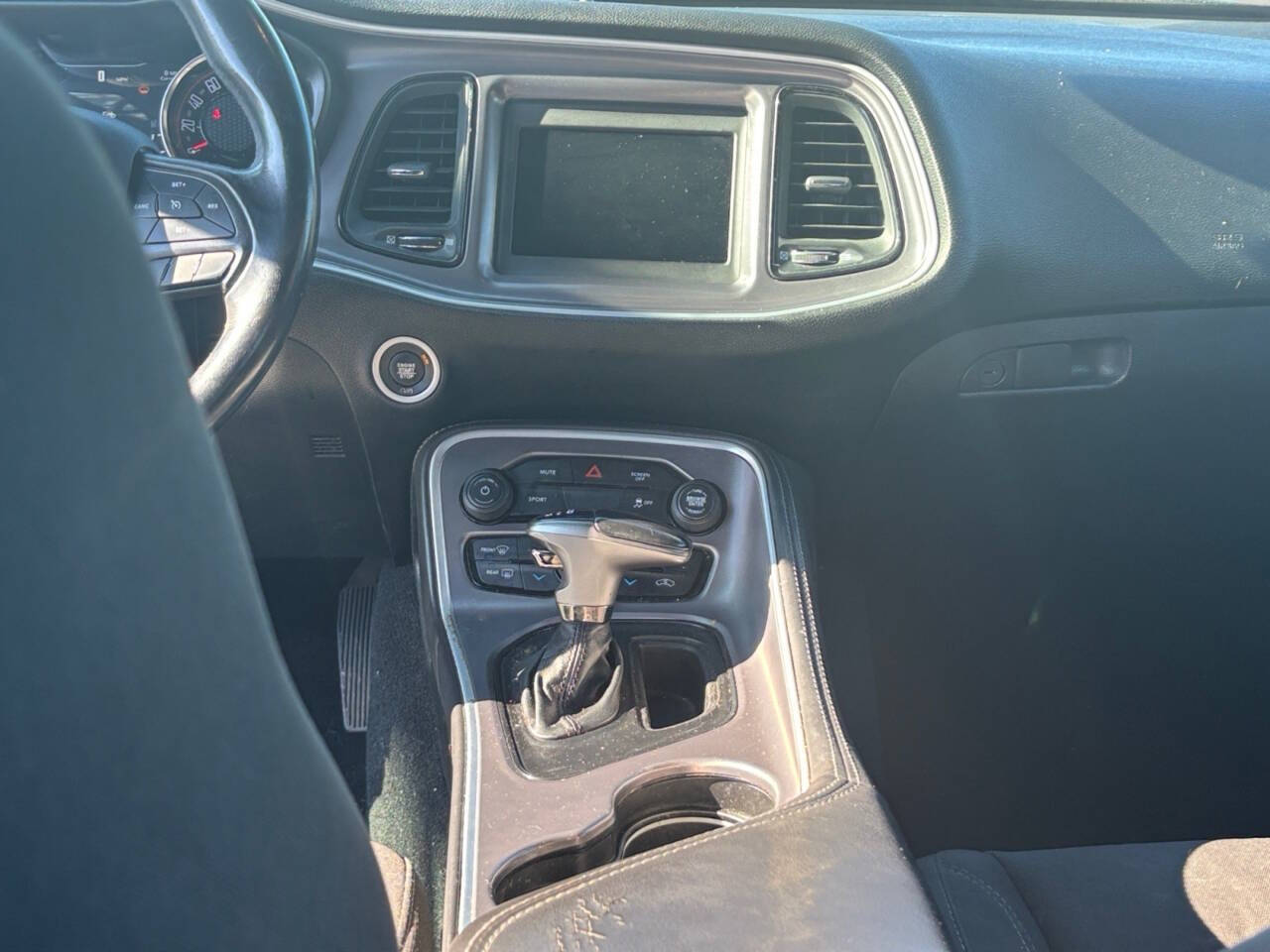 2019 Dodge Challenger SXT 2dr Coupe