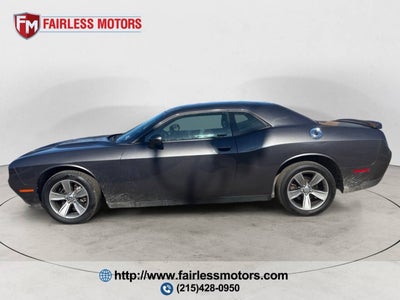 2019 Dodge Challenger SXT 2dr Coupe