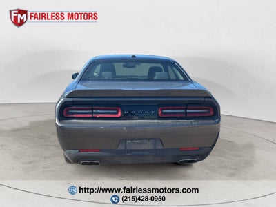 2019 Dodge Challenger SXT 2dr Coupe
