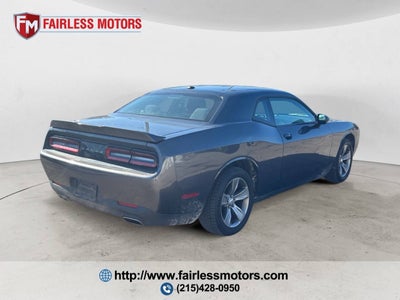 2019 Dodge Challenger SXT 2dr Coupe