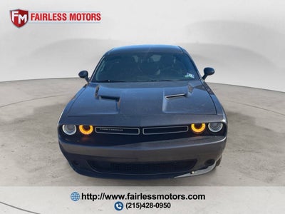 2019 Dodge Challenger SXT 2dr Coupe