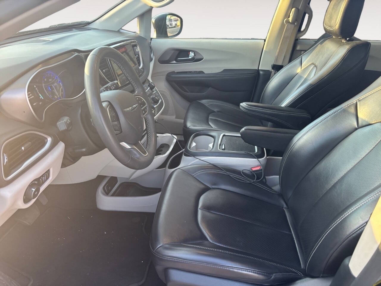 2023 Chrysler Pacifica Touring L 4dr Mini Van