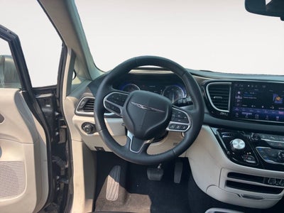 2023 Chrysler Pacifica Touring L 4dr Mini Van