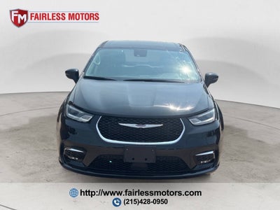 2023 Chrysler Pacifica Touring L 4dr Mini Van