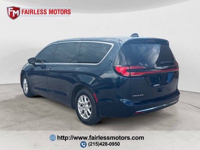 2023 Chrysler Pacifica Touring L 4dr Mini Van