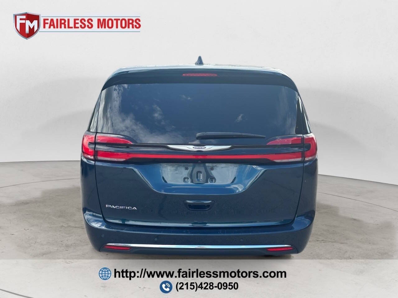 2023 Chrysler Pacifica Touring L 4dr Mini Van