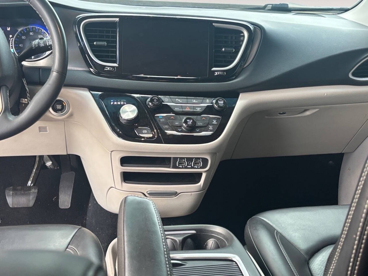2023 Chrysler Pacifica Touring L 4dr Mini Van