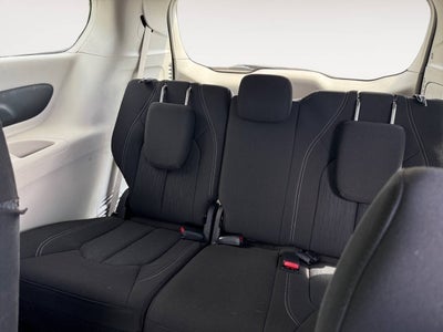 2022 Chrysler Voyager LX 4dr Mini Van