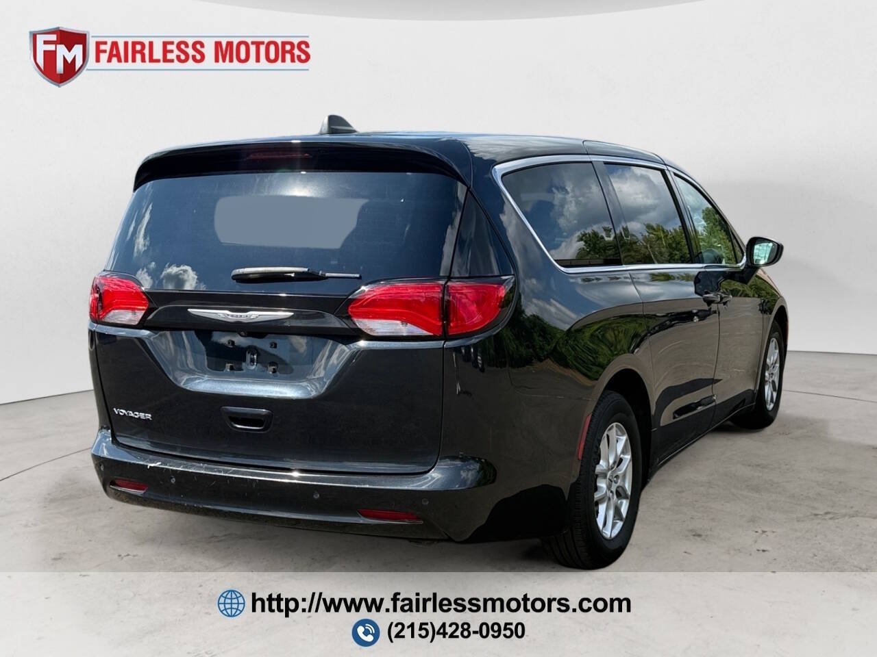2022 Chrysler Voyager LX 4dr Mini Van